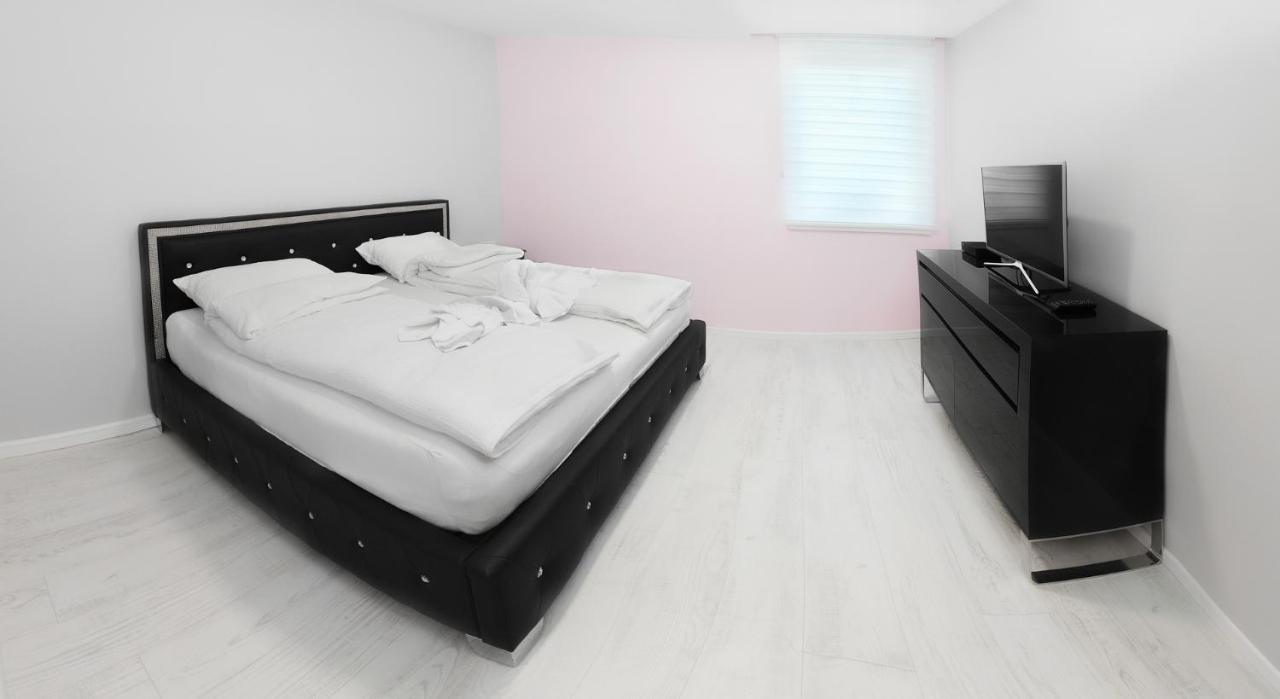 Corso Lux Apartman Gyula Exteriör bild