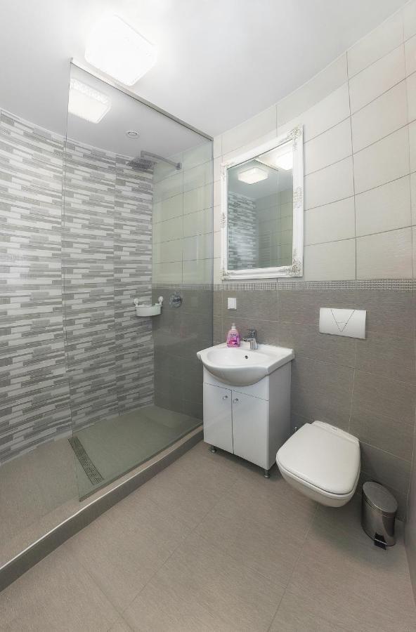 Corso Lux Apartman Gyula Exteriör bild